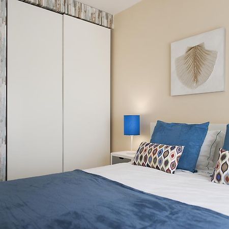 Rocha Blue Sea Apartment Portimao Luaran gambar