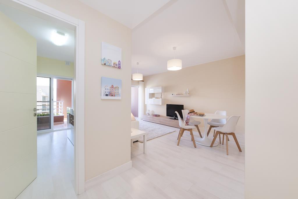 Rocha Blue Sea Apartment Portimao Luaran gambar
