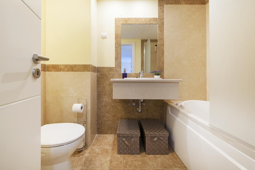 Rocha Blue Sea Apartment Portimao Luaran gambar