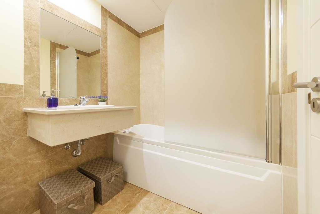 Rocha Blue Sea Apartment Portimao Luaran gambar